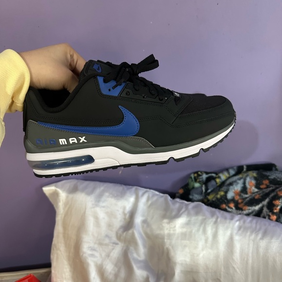 Brand New Nike Air Max LTD 3 in size 9.5 main image 5